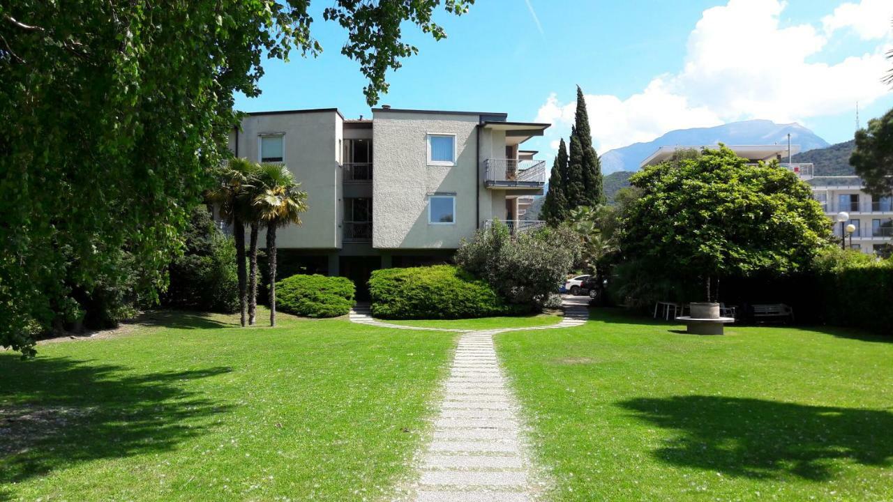 Garda Blu Apartment Riva del Garda Exteriör bild