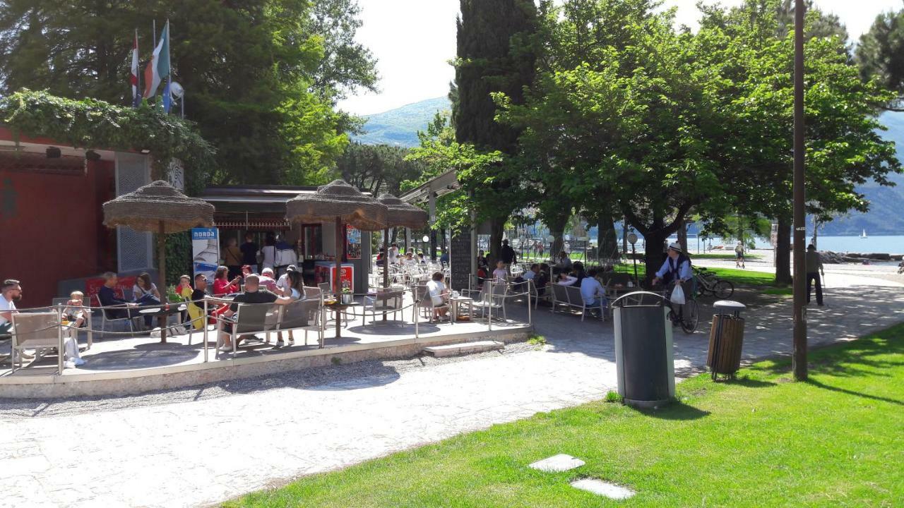 Garda Blu Apartment Riva del Garda Exteriör bild