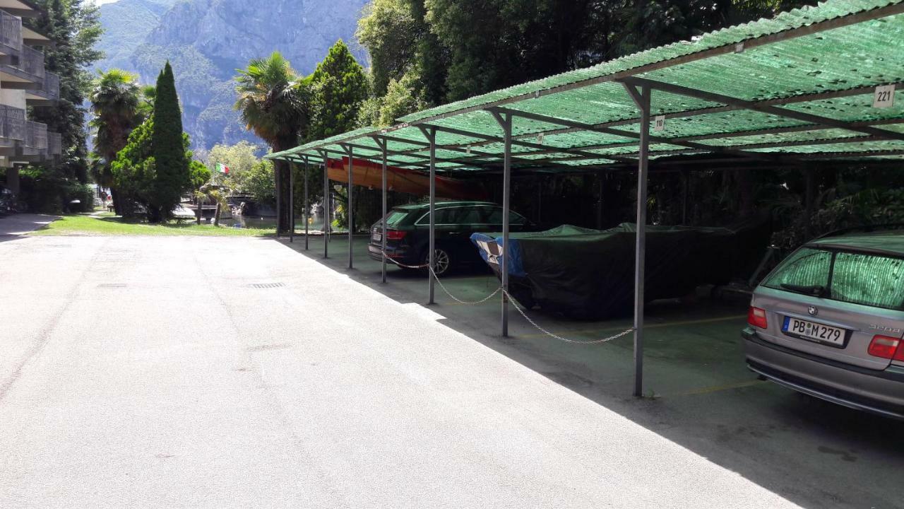 Garda Blu Apartment Riva del Garda Exteriör bild