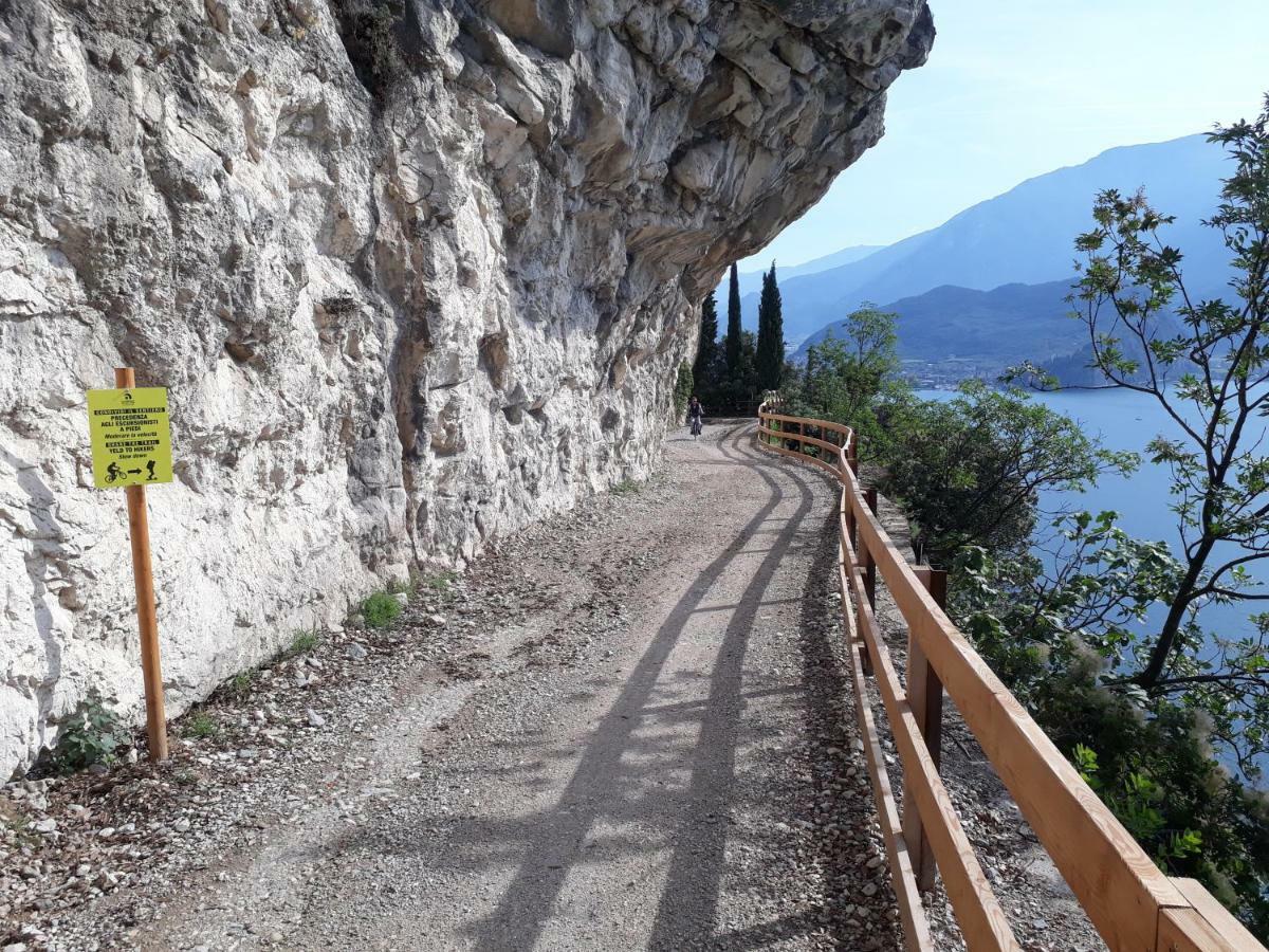 Garda Blu Apartment Riva del Garda Exteriör bild