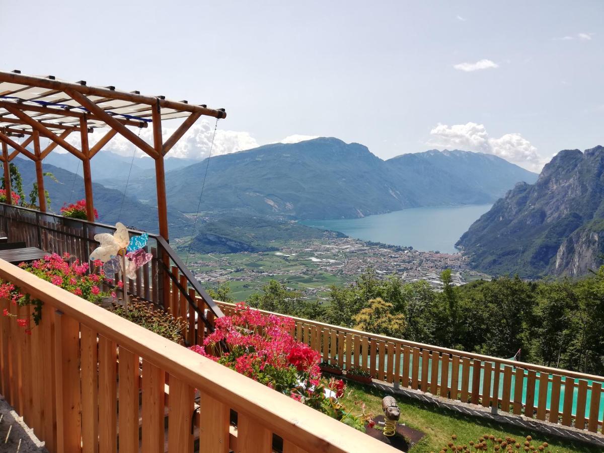 Garda Blu Apartment Riva del Garda Exteriör bild